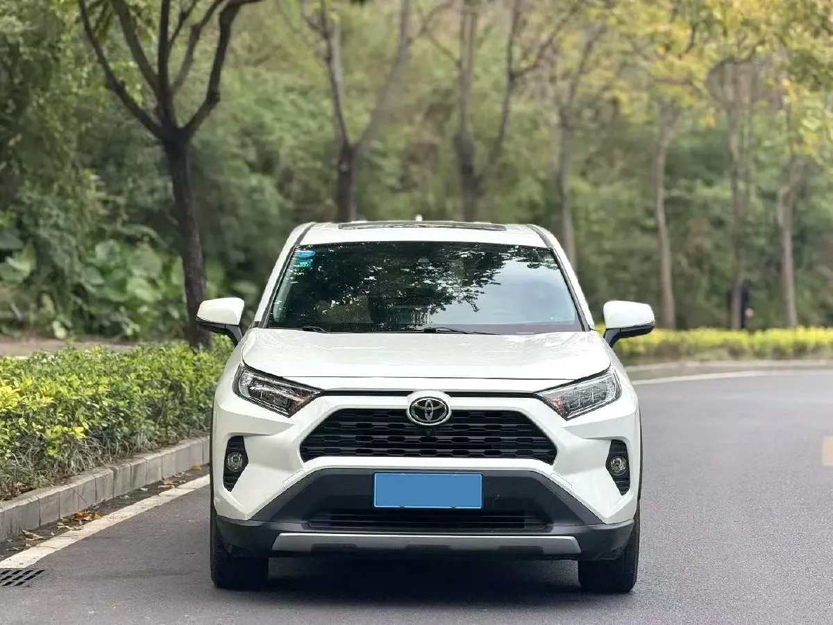 2020 Toyota RAV4 2.0L 171HP L4 CVT,autocango,china used car exporter,china ev exporter,chinese used car exporter,chinese used ev exporter