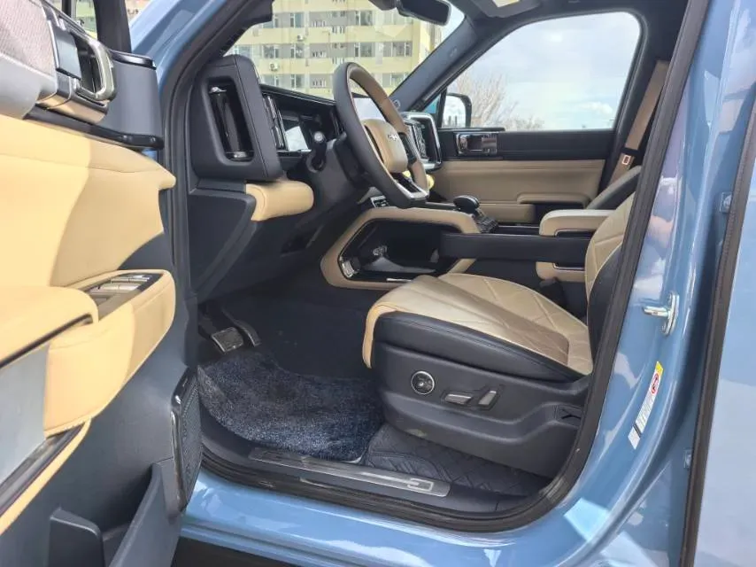 2023 FangChengBao Bao 5 1.5T 194HP L4 E-CVT PHEV 31.8KWH,autocango,china used car exporter,china ev exporter,chinese used car exporter,chinese used ev exporter