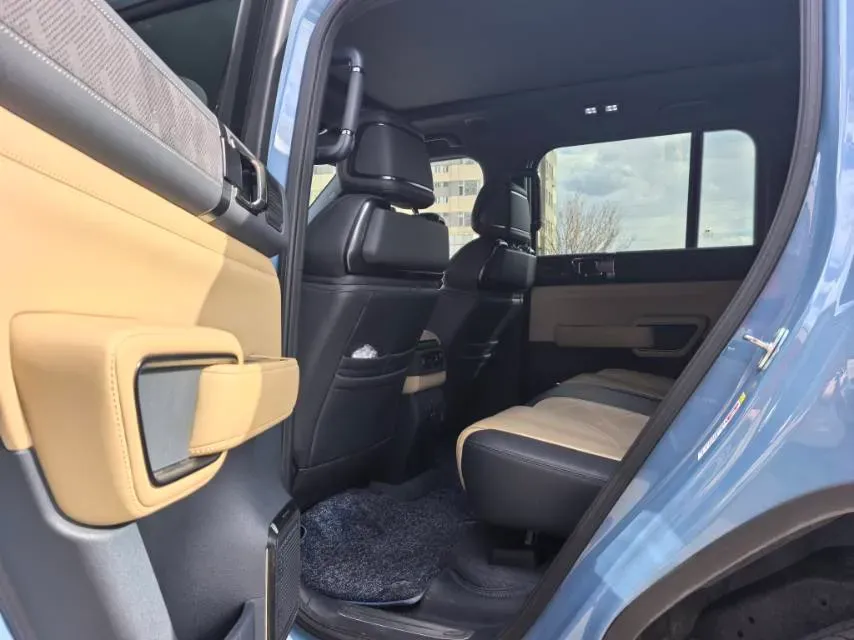 2023 FangChengBao Bao 5 1.5T 194HP L4 E-CVT PHEV 31.8KWH,autocango,china used car exporter,china ev exporter,chinese used car exporter,chinese used ev exporter