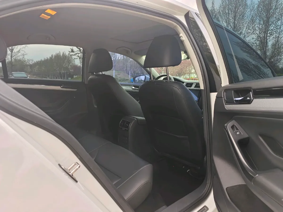 2018 Volkswagen Sagitar 1.2T 110HP L4 7DCT,autocango,china used car exporter,china ev exporter,chinese used car exporter,chinese used ev exporter