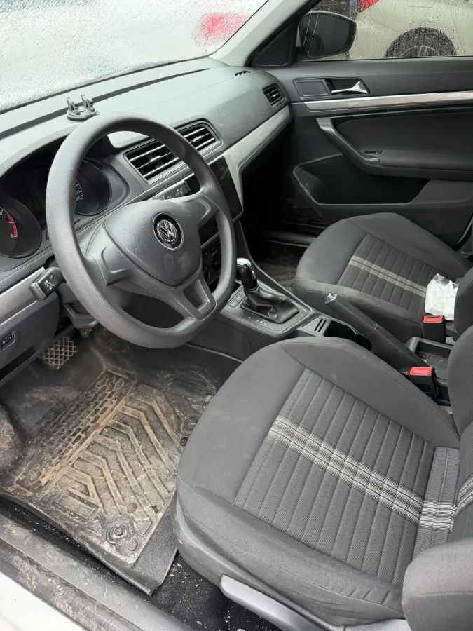 2019 Volkswagen T-Cross 1.5L 113HP L4 6AT,autocango,china used car exporter,china ev exporter,chinese used car exporter,chinese used ev exporter