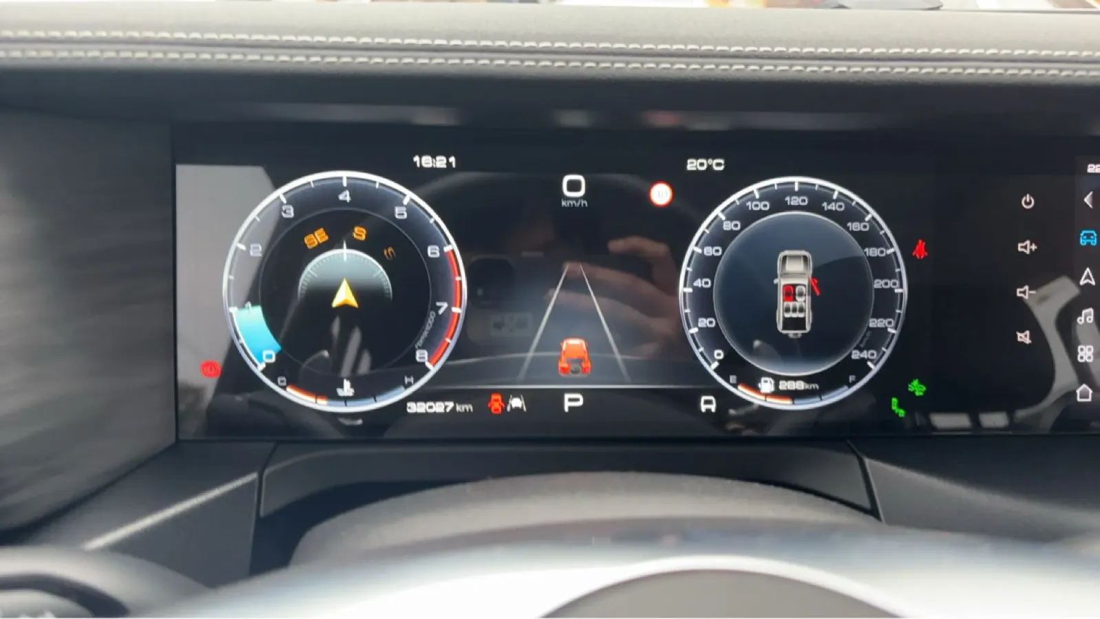 2023 Tank 300 2.0T 227HP L4 8AT,autocango,china used car exporter,china ev exporter,chinese used car exporter,chinese used ev exporter