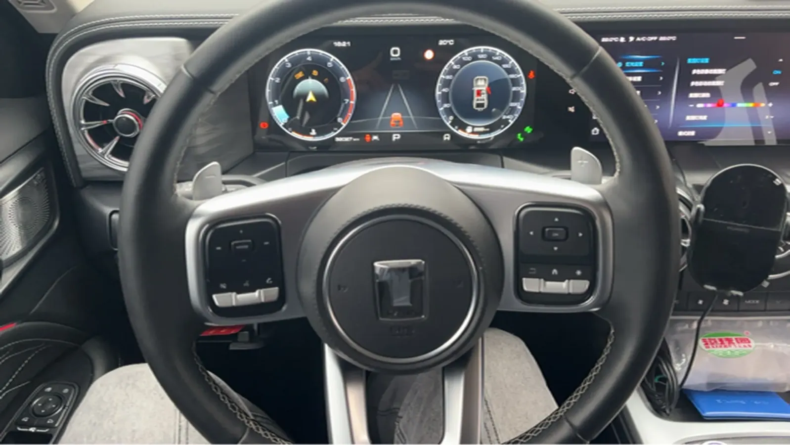 2023 Tank 300 2.0T 227HP L4 8AT,autocango,china used car exporter,china ev exporter,chinese used car exporter,chinese used ev exporter