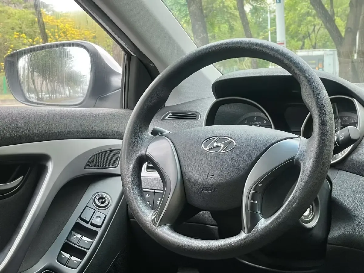 2016 Hyundai Elantra 1.6L 128HP L4 6AT,autocango,china used car exporter,china ev exporter,chinese used car exporter,chinese used ev exporter