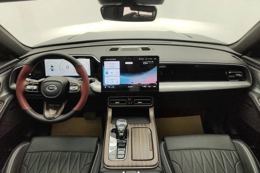 2025 GAC Trumpchi GS8 2.0T 252HP L4 8AT,autocango,china used car exporter,china ev exporter,chinese used car exporter,chinese used ev exporter