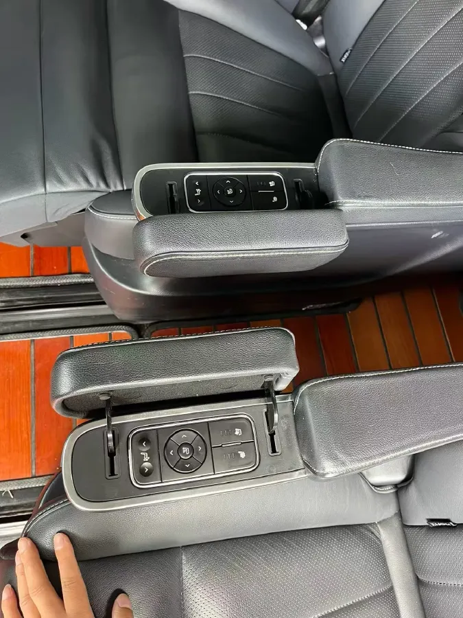 2020 GAC Trumpchi M8 2.0T 252HP L4 8AT,autocango,china used car exporter,china ev exporter,chinese used car exporter,chinese used ev exporter