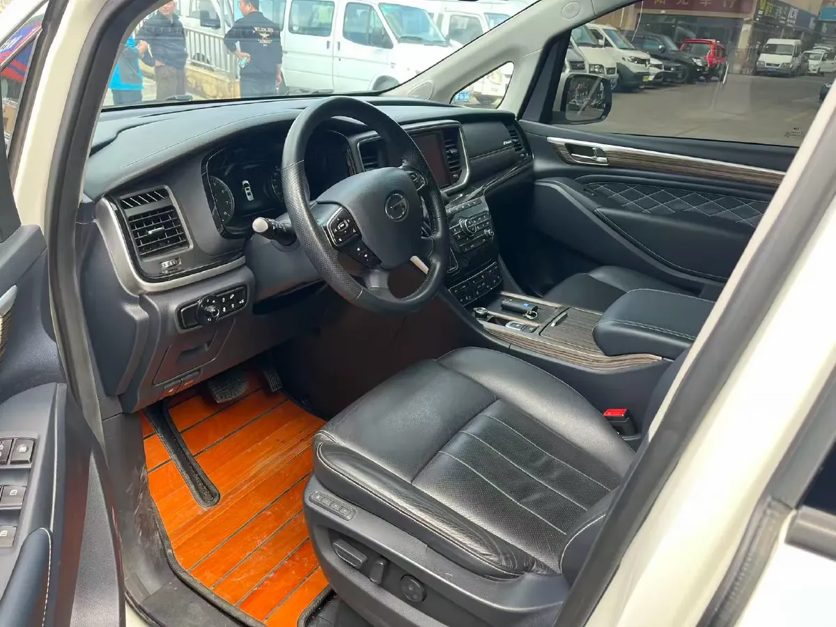 2020 GAC Trumpchi M8 2.0T 252HP L4 8AT,autocango,china used car exporter,china ev exporter,chinese used car exporter,chinese used ev exporter