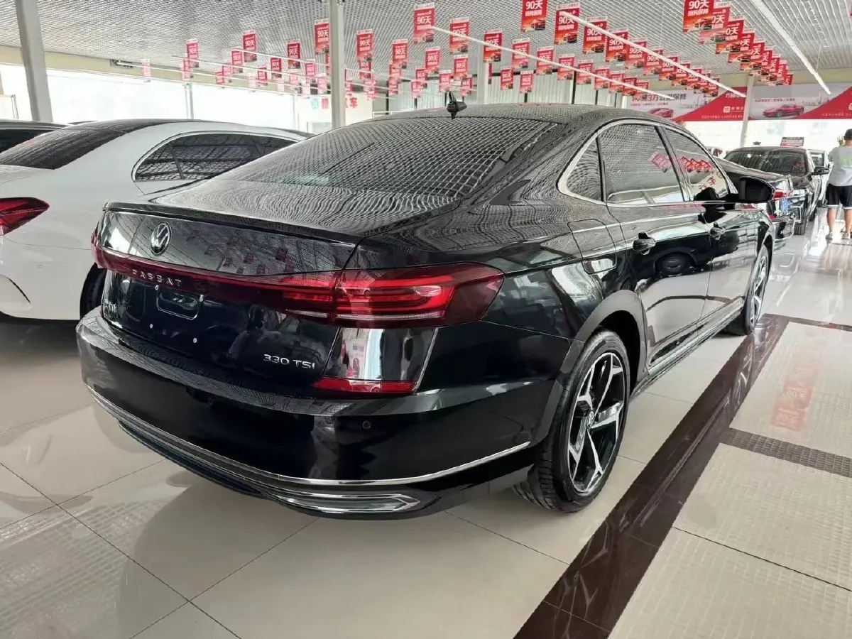 2024 Volkswagen Passat 2.0T 186HP L4 7DCT,autocango,china used car exporter,china ev exporter,chinese used car exporter,chinese used ev exporter