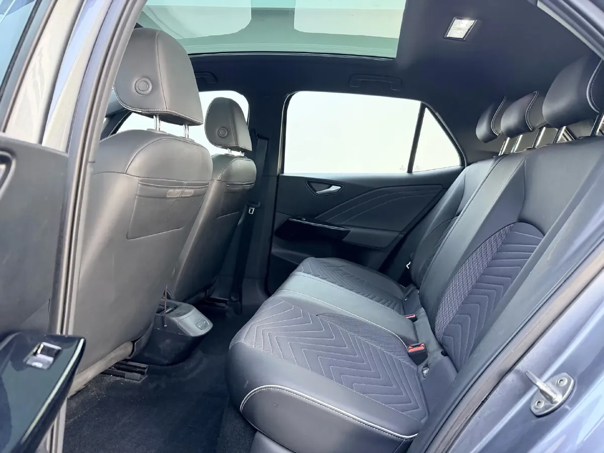 2024 Volkswagen ID.3 BEV 52.8KWH,autocango,china used car exporter,china ev exporter,chinese used car exporter,chinese used ev exporter