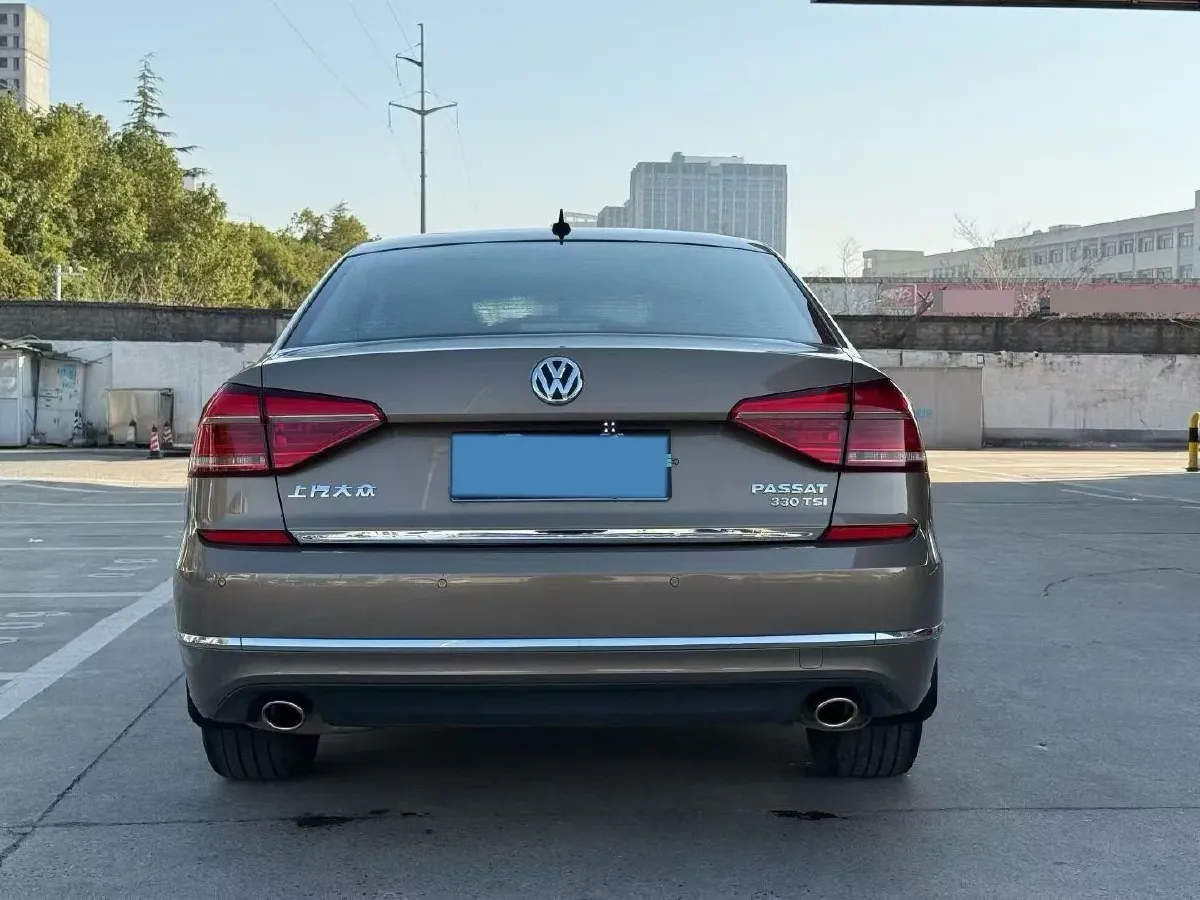 2017 Volkswagen Passat 1.8T 180HP L4 7DCT,autocango,china used car exporter,china ev exporter,chinese used car exporter,chinese used ev exporter