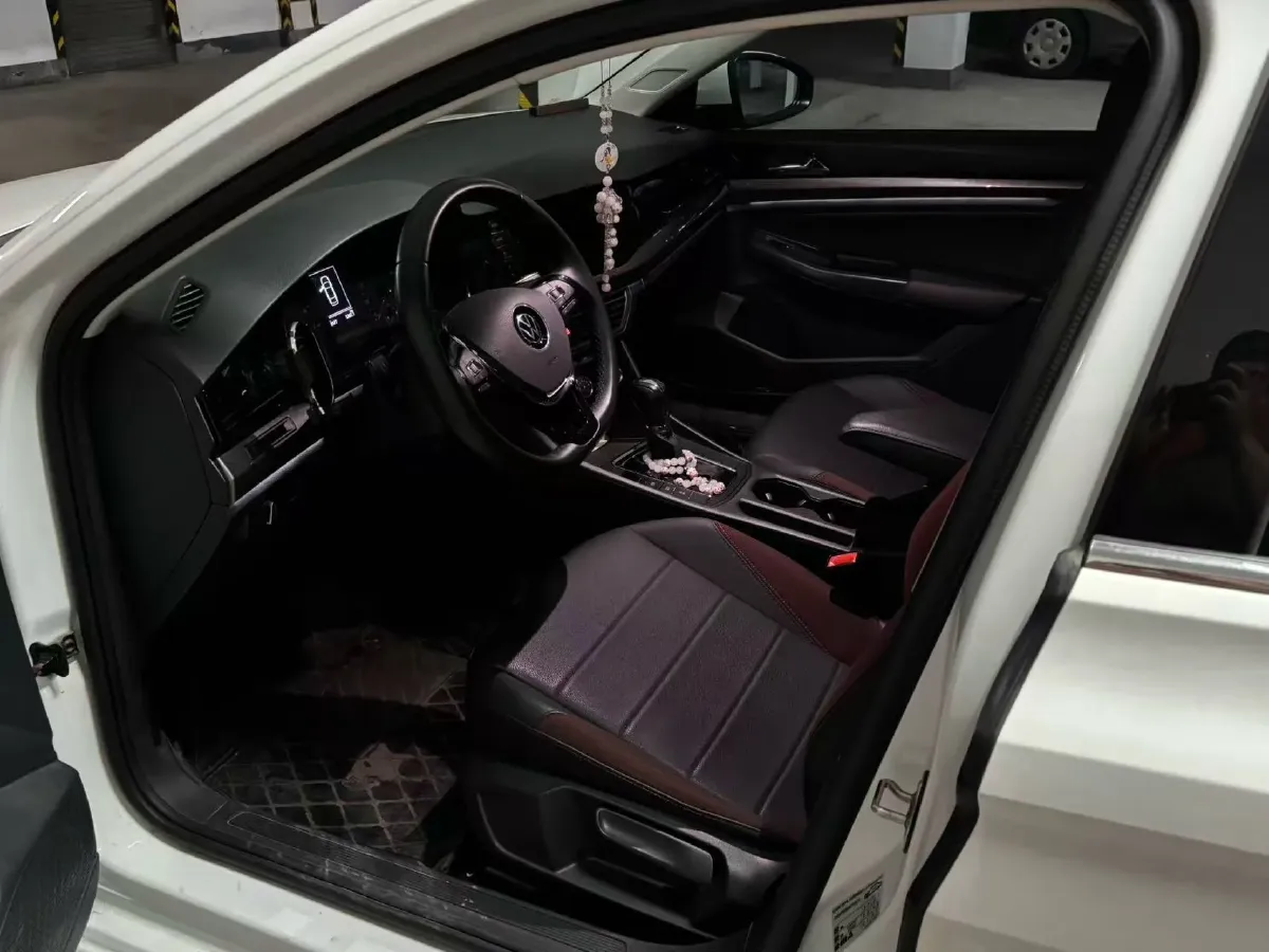 2021 Volkswagen Bora 1.5L 113HP L4 6AT,autocango,china used car exporter,china ev exporter,chinese used car exporter,chinese used ev exporter