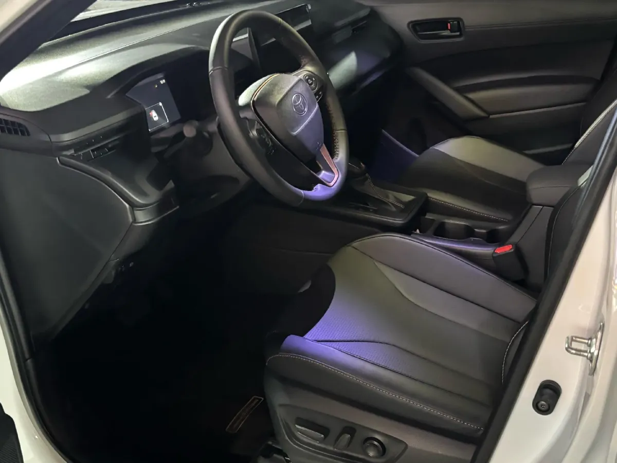 2026 Toyota Corolla Cross 2.0L 171HP L4 CVT,autocango,china used car exporter,china ev exporter,chinese used car exporter,chinese used ev exporter