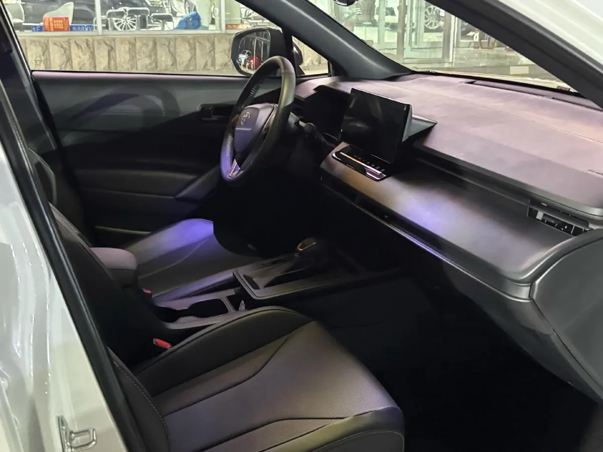 2026 Toyota Corolla Cross 2.0L 171HP L4 CVT,autocango,china used car exporter,china ev exporter,chinese used car exporter,chinese used ev exporter