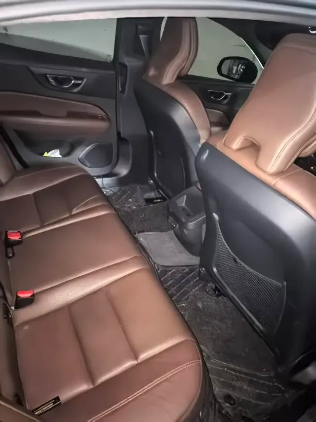 2022 Volvo S60 2.0T 197HP L4 8AT,autocango,china used car exporter,china ev exporter,chinese used car exporter,chinese used ev exporter