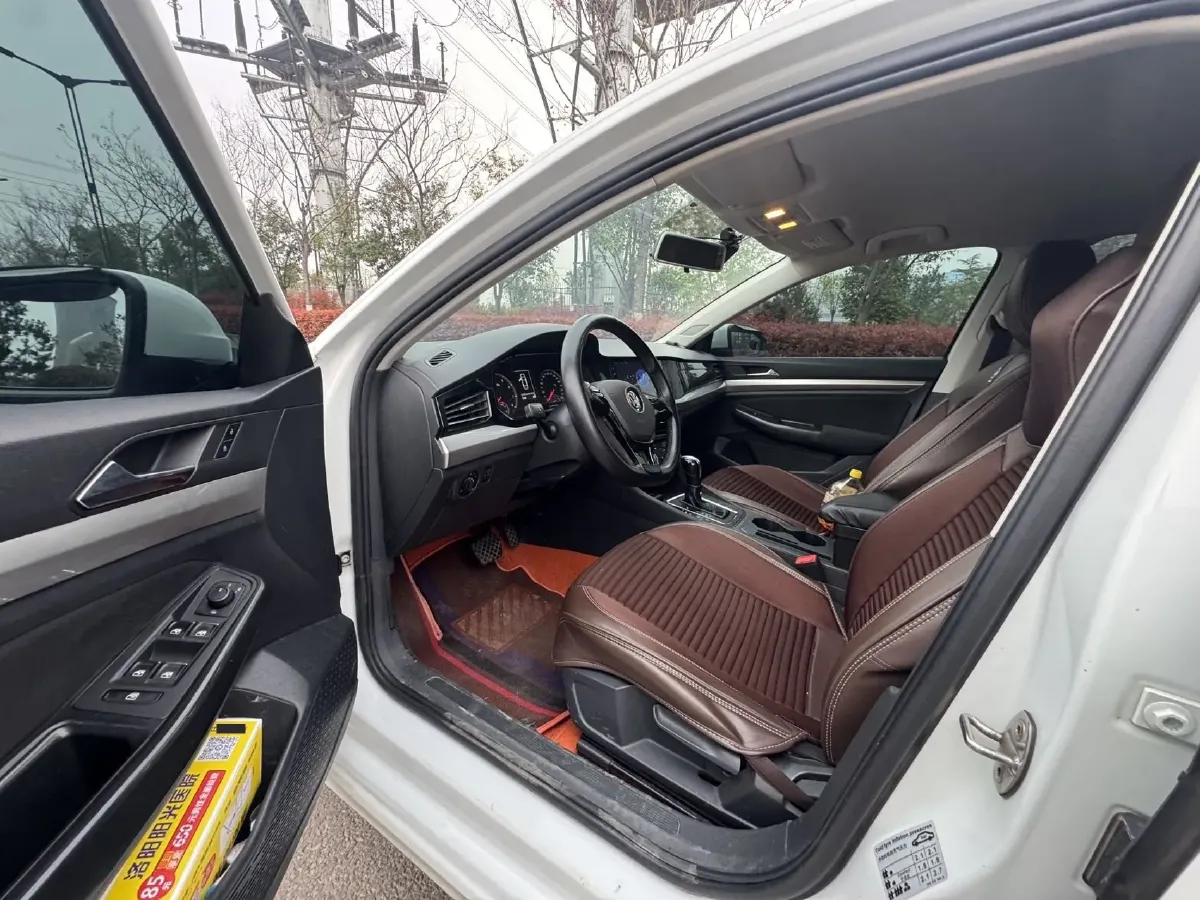 2019 Bestune T77 1.2T 143HP L4 7DCT,autocango,china used car exporter,china ev exporter,chinese used car exporter,chinese used ev exporter