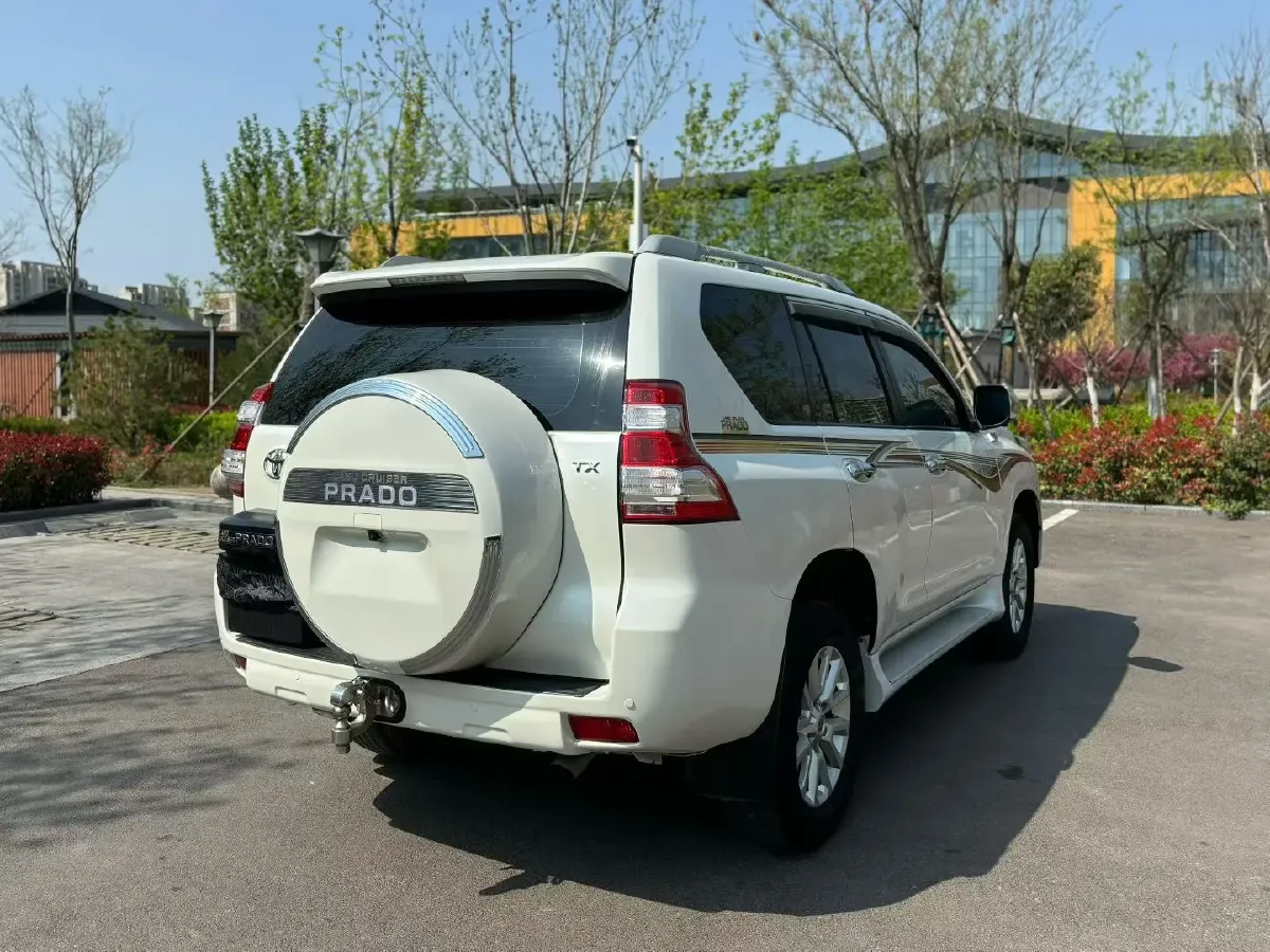 2017 Porsche Macan 2.0T 252HP L4 7DCT,autocango,china used car exporter,china ev exporter,chinese used car exporter,chinese used ev exporter