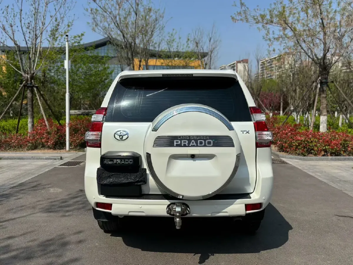 2017 Porsche Macan 2.0T 252HP L4 7DCT,autocango,china used car exporter,china ev exporter,chinese used car exporter,chinese used ev exporter