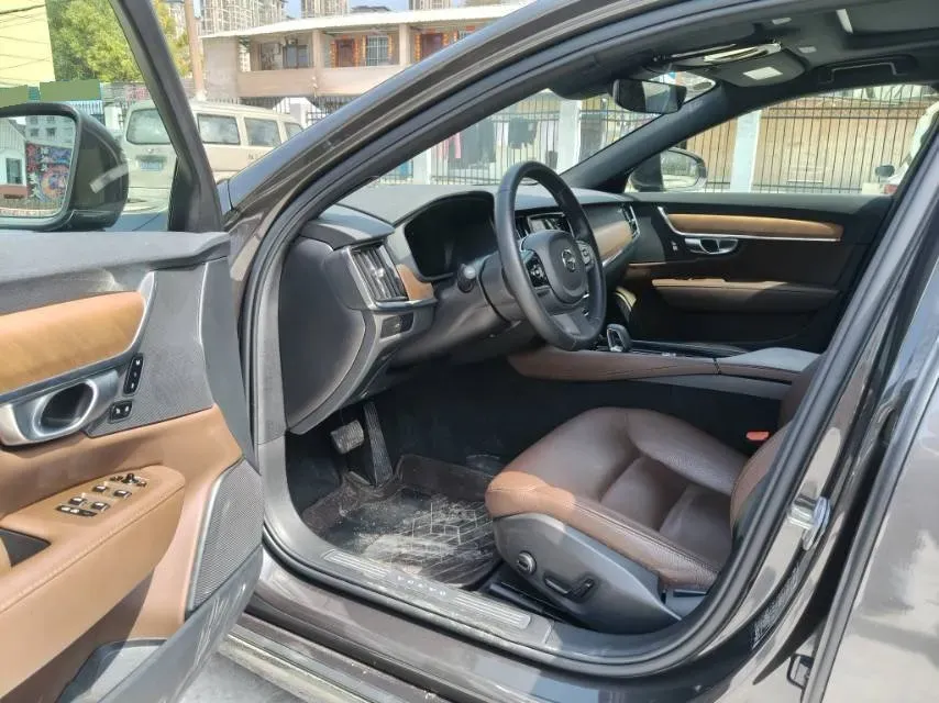 2024 Volvo S90 2.0T 250HP L4 8AT,autocango,china used car exporter,china ev exporter,chinese used car exporter,chinese used ev exporter