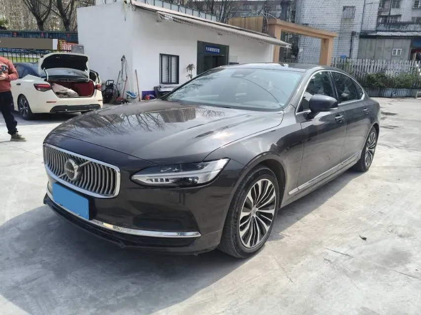 2024 Volvo S90 2.0T 250HP L4 8AT,autocango,china used car exporter,china ev exporter,chinese used car exporter,chinese used ev exporter