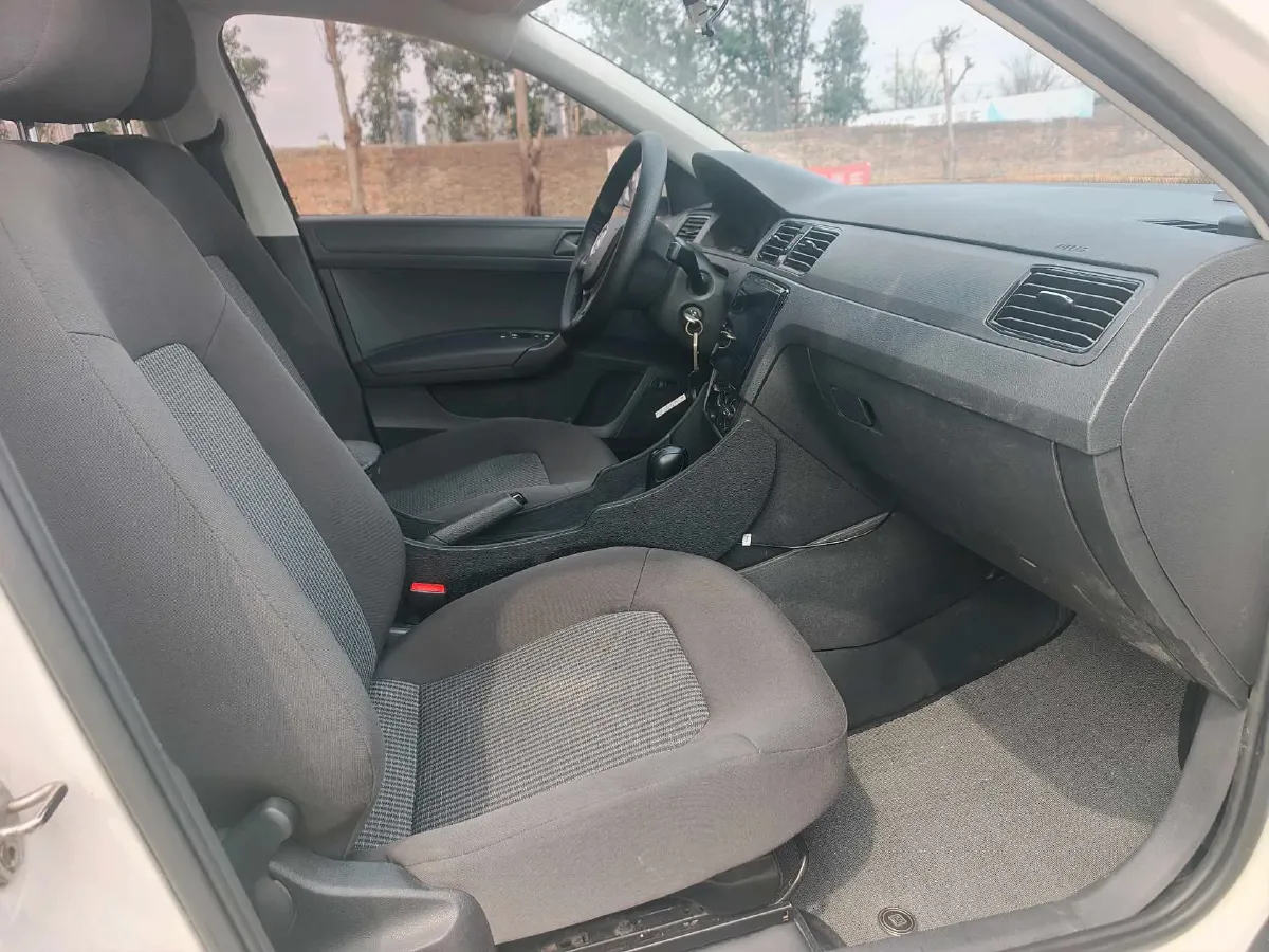 2021 DongFeng Aeolus YiXuan MAX 1.5T 190HP L4 7DCT,autocango,china used car exporter,china ev exporter,chinese used car exporter,chinese used ev exporter