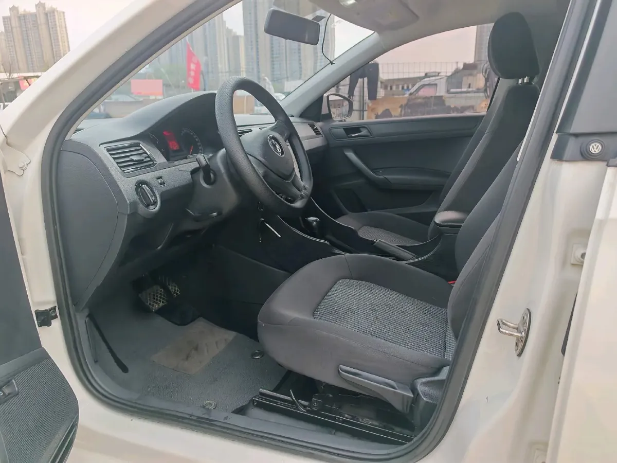 2021 DongFeng Aeolus YiXuan MAX 1.5T 190HP L4 7DCT,autocango,china used car exporter,china ev exporter,chinese used car exporter,chinese used ev exporter