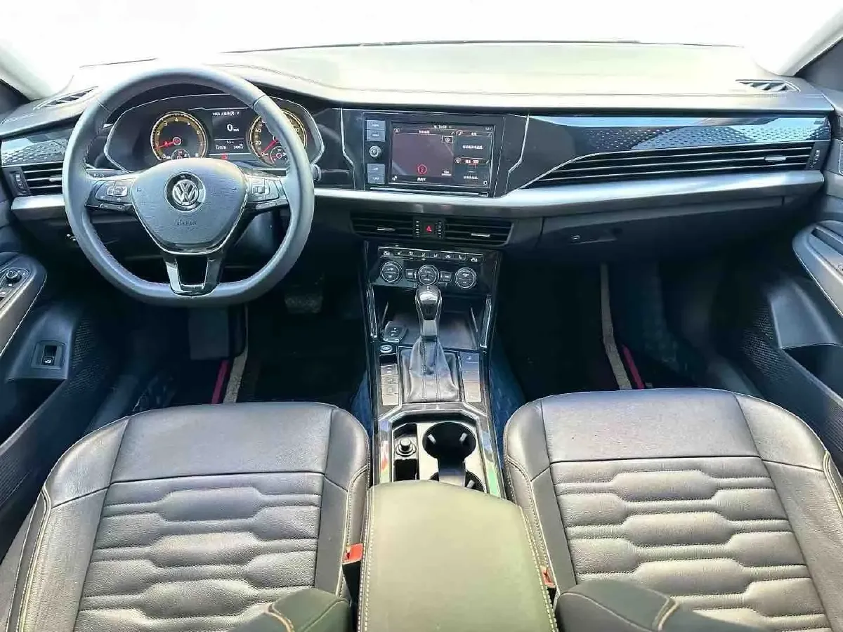 2019 Skoda Kodiak 2.0T 186HP L4 7DCT,autocango,china used car exporter,china ev exporter,chinese used car exporter,chinese used ev exporter