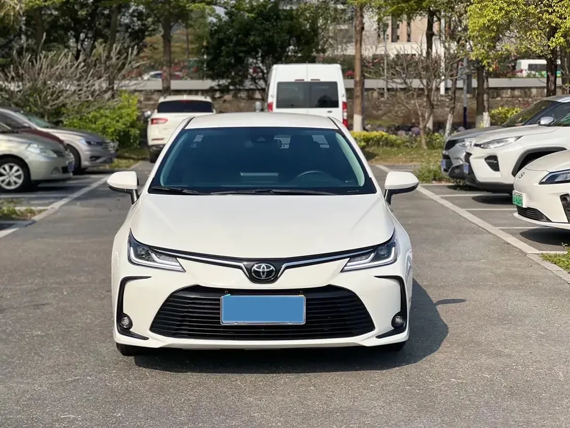2022 Toyota Corolla 1.2T 116HP L4 CVT,autocango,china used car exporter,china ev exporter,chinese used car exporter,chinese used ev exporter