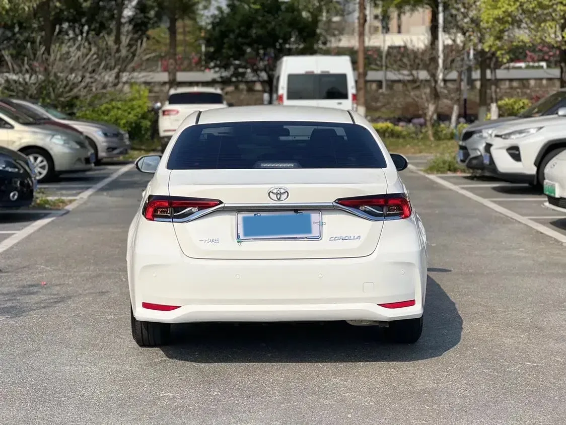 2022 Toyota Corolla 1.2T 116HP L4 CVT,autocango,china used car exporter,china ev exporter,chinese used car exporter,chinese used ev exporter