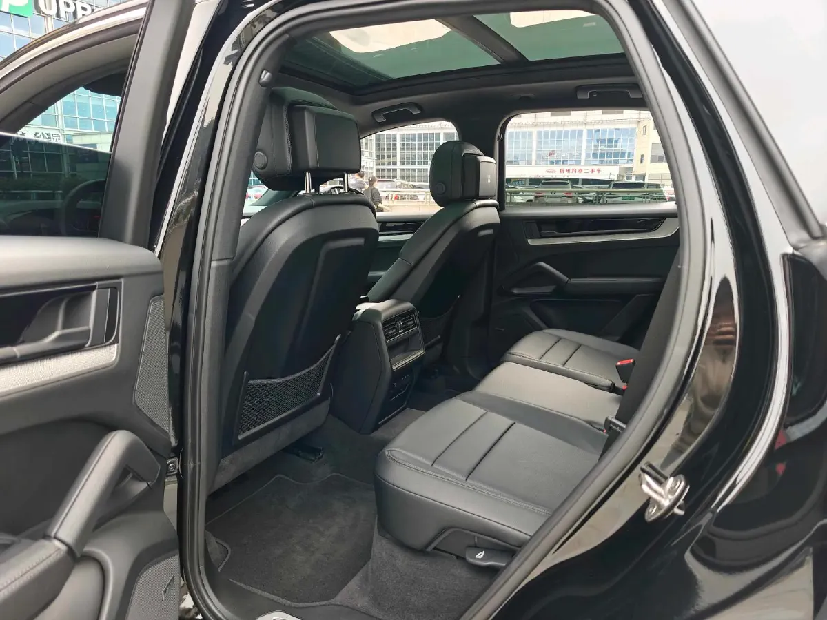 2024 Porsche Cayenne 3.0T 354HP V6 8AT,autocango,china used car exporter,china ev exporter,chinese used car exporter,chinese used ev exporter