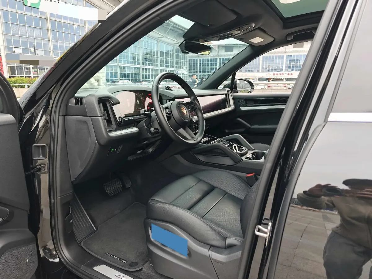 2024 Porsche Cayenne 3.0T 354HP V6 8AT,autocango,china used car exporter,china ev exporter,chinese used car exporter,chinese used ev exporter