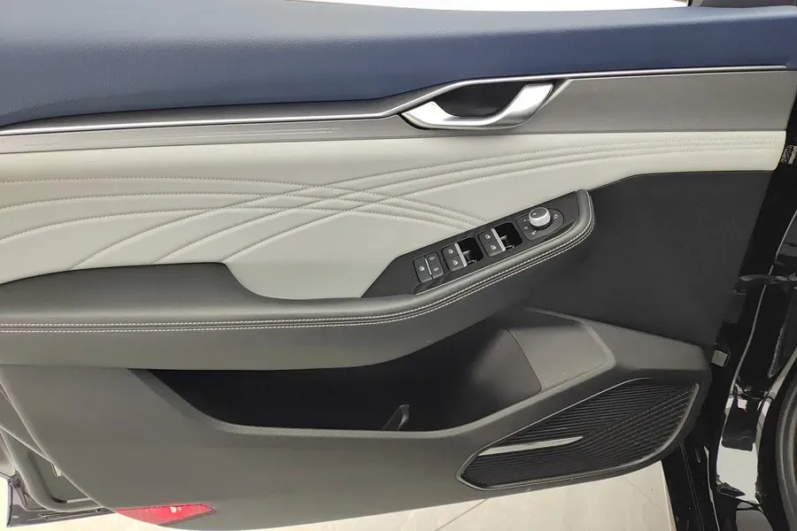 2023 Geely Preface 2.0T 190HP L4 7DCT,autocango,china used car exporter,china ev exporter,chinese used car exporter,chinese used ev exporter