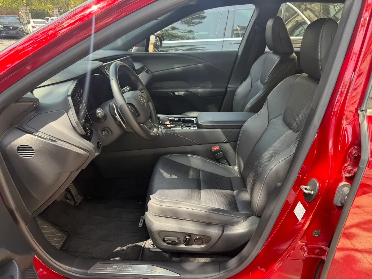 2023 Lexus RX 2.5L 189HP L4 E-CVT Hybrid,autocango,china used car exporter,china ev exporter,chinese used car exporter,chinese used ev exporter