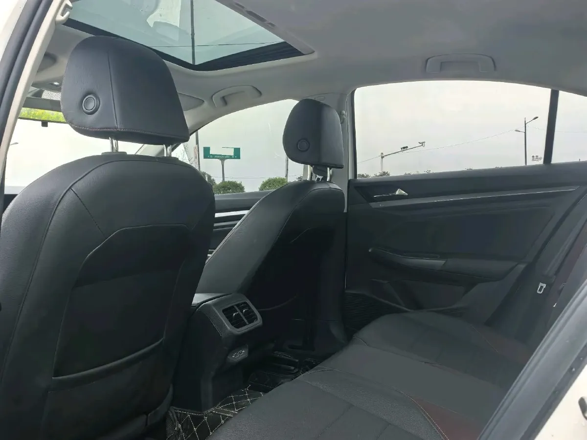 2021 Volkswagen Bora 1.5L 113HP L4 6AT,autocango,china used car exporter,china ev exporter,chinese used car exporter,chinese used ev exporter