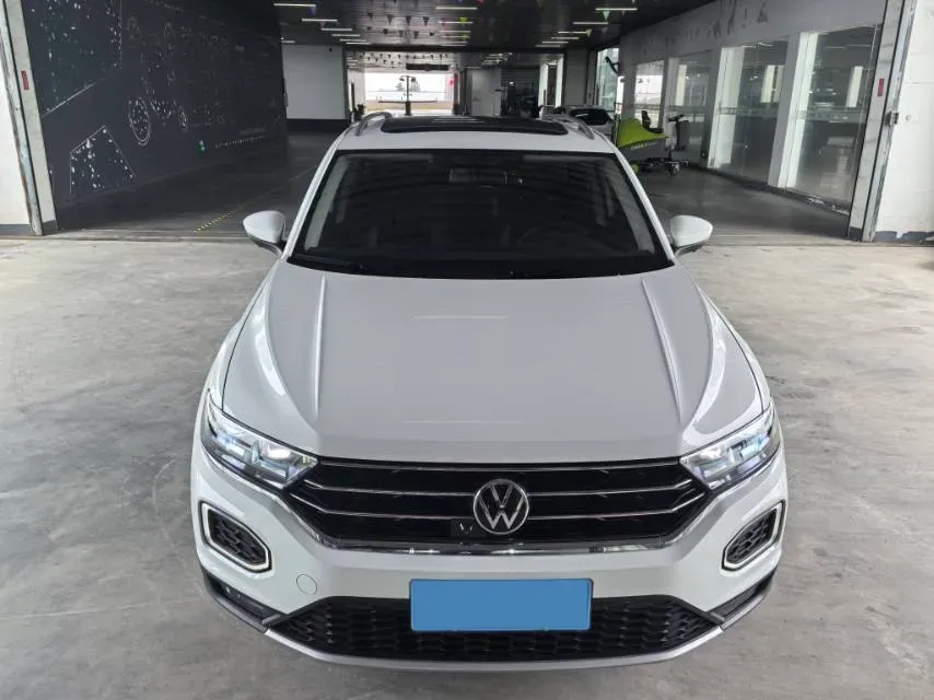 2021 Volkswagen T-Roc 1.4T 150HP L4 7DCT,autocango,china used car exporter,china ev exporter,chinese used car exporter,chinese used ev exporter