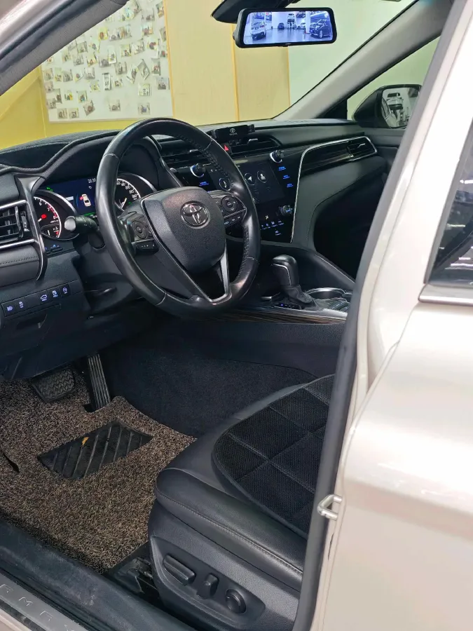 2019 Toyota Camry 2.5L 209HP L4 8AT,autocango,china used car exporter,china ev exporter,chinese used car exporter,chinese used ev exporter