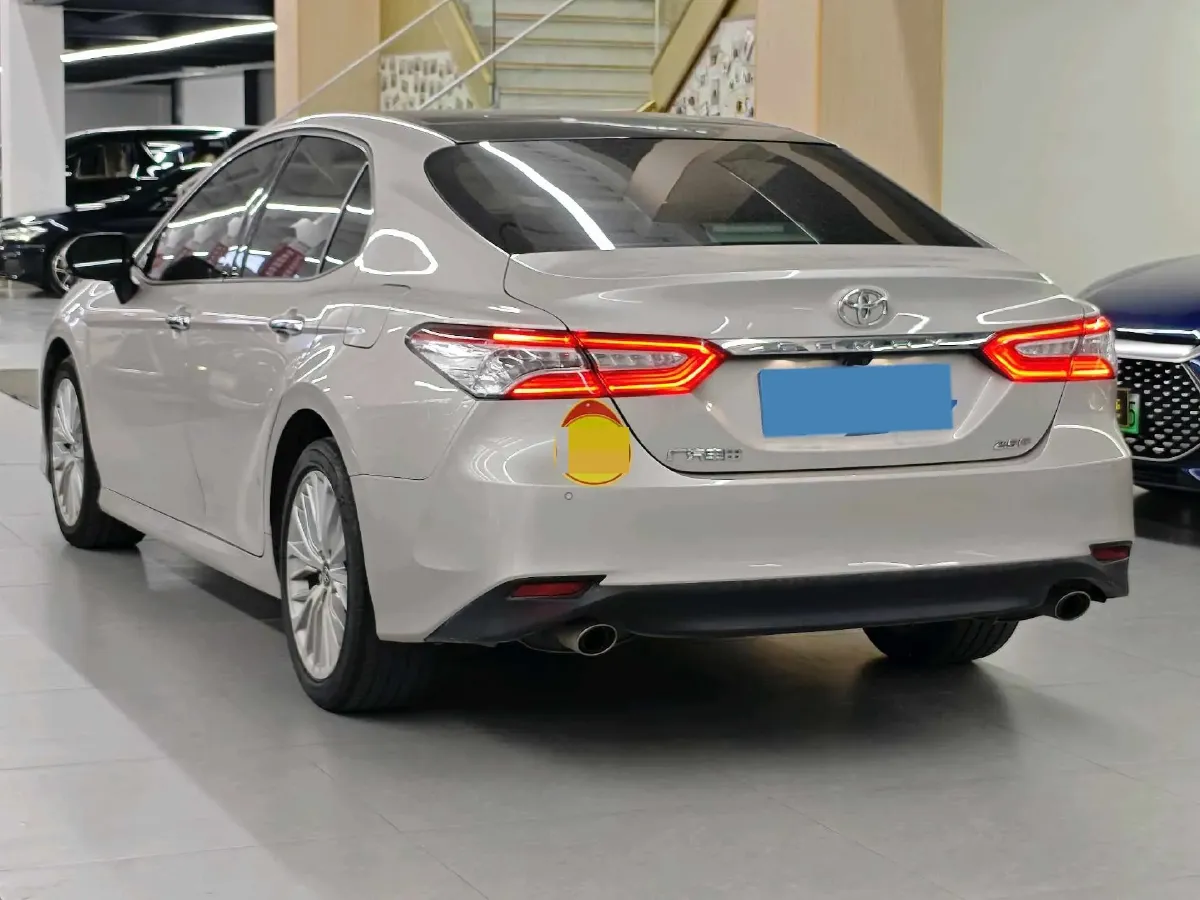 2019 Toyota Camry 2.5L 209HP L4 8AT,autocango,china used car exporter,china ev exporter,chinese used car exporter,chinese used ev exporter