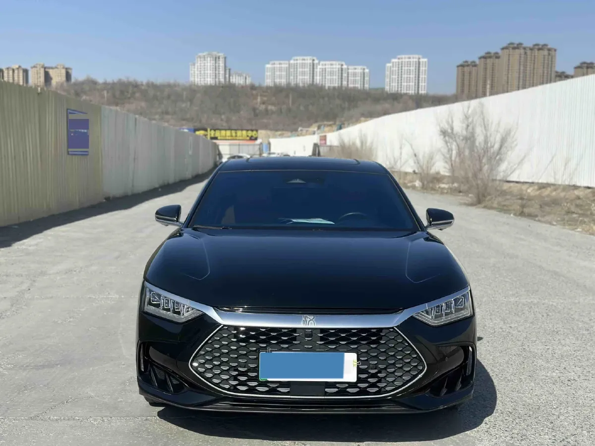 2022 Volkswagen Tiguan L 2.0T 186HP L4 7DCT,autocango,china used car exporter,china ev exporter,chinese used car exporter,chinese used ev exporter