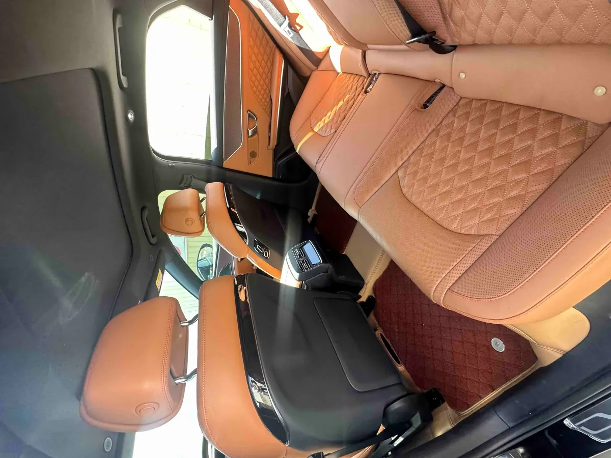 2022 Volkswagen Tiguan L 2.0T 186HP L4 7DCT,autocango,china used car exporter,china ev exporter,chinese used car exporter,chinese used ev exporter