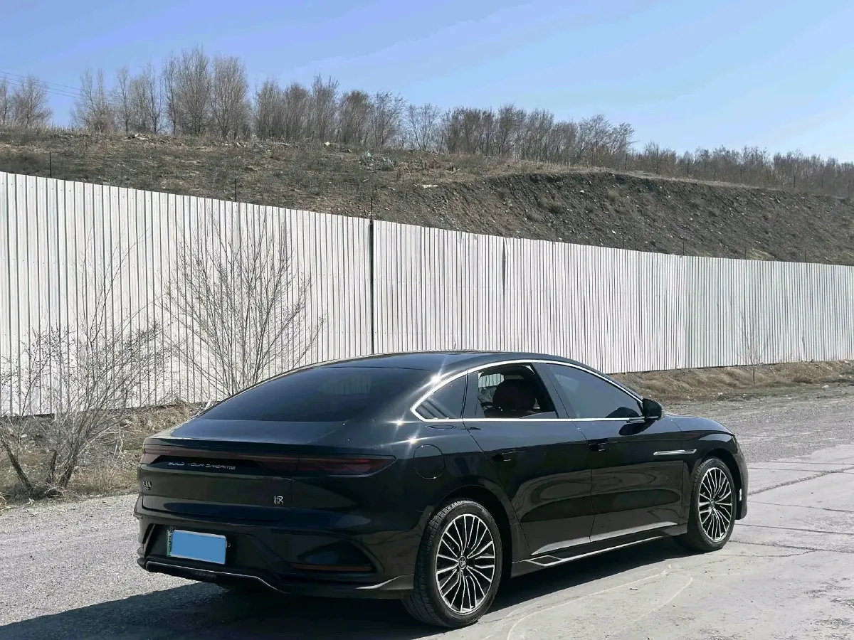 2022 Volkswagen Tiguan L 2.0T 186HP L4 7DCT,autocango,china used car exporter,china ev exporter,chinese used car exporter,chinese used ev exporter