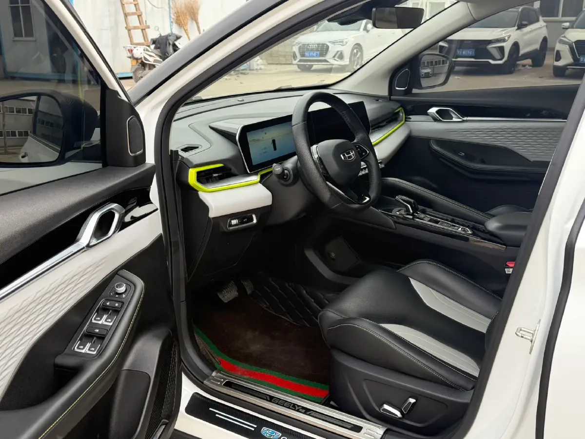 2022 Geely Coolray 1.5T 181HP L4 7DCT,autocango,china used car exporter,china ev exporter,chinese used car exporter,chinese used ev exporter