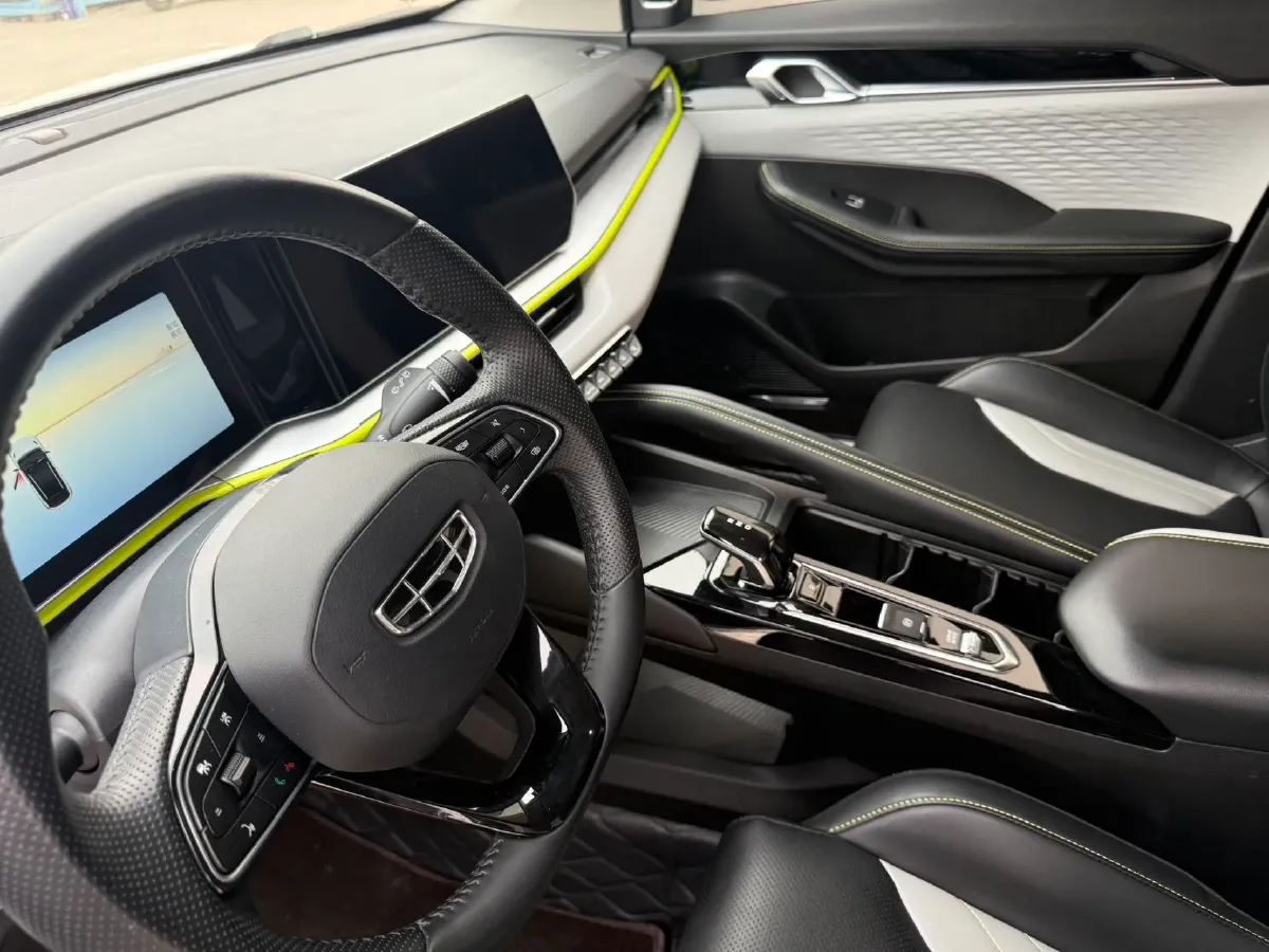 2022 Geely Coolray 1.5T 181HP L4 7DCT,autocango,china used car exporter,china ev exporter,chinese used car exporter,chinese used ev exporter