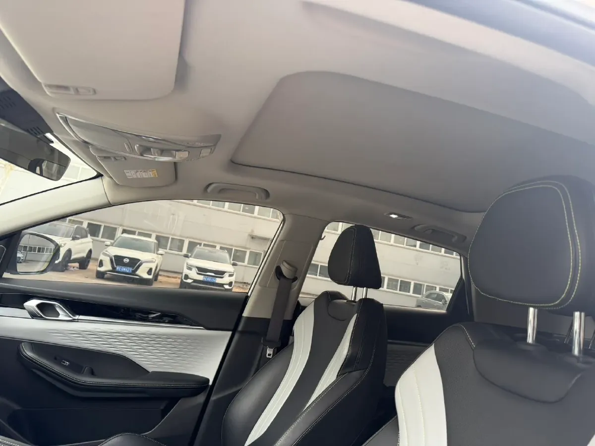 2022 Geely Coolray 1.5T 181HP L4 7DCT,autocango,china used car exporter,china ev exporter,chinese used car exporter,chinese used ev exporter