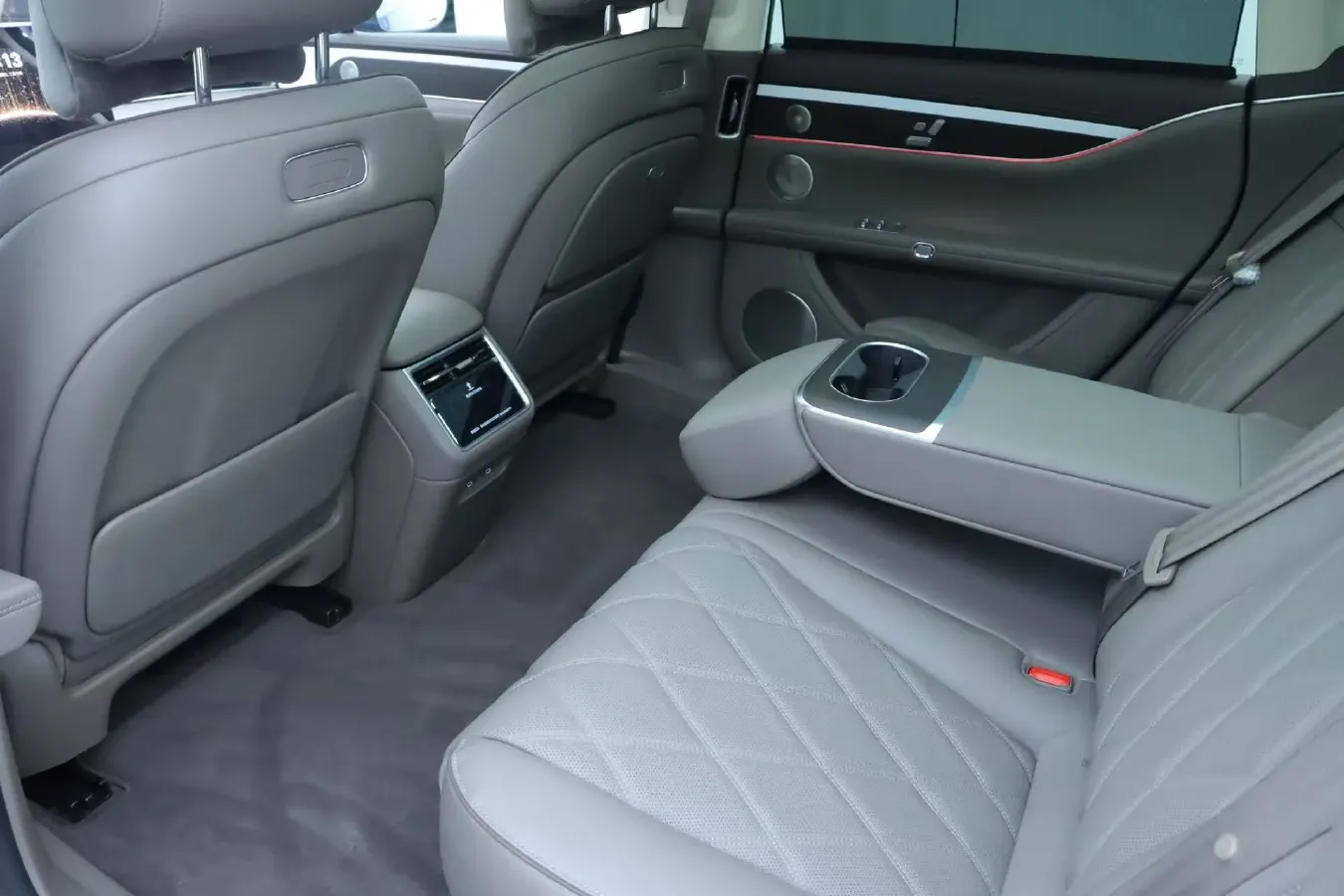 2026 HIMA Stelato S9 REEV 160HP REEV,autocango,china used car exporter,china ev exporter,chinese used car exporter,chinese used ev exporter