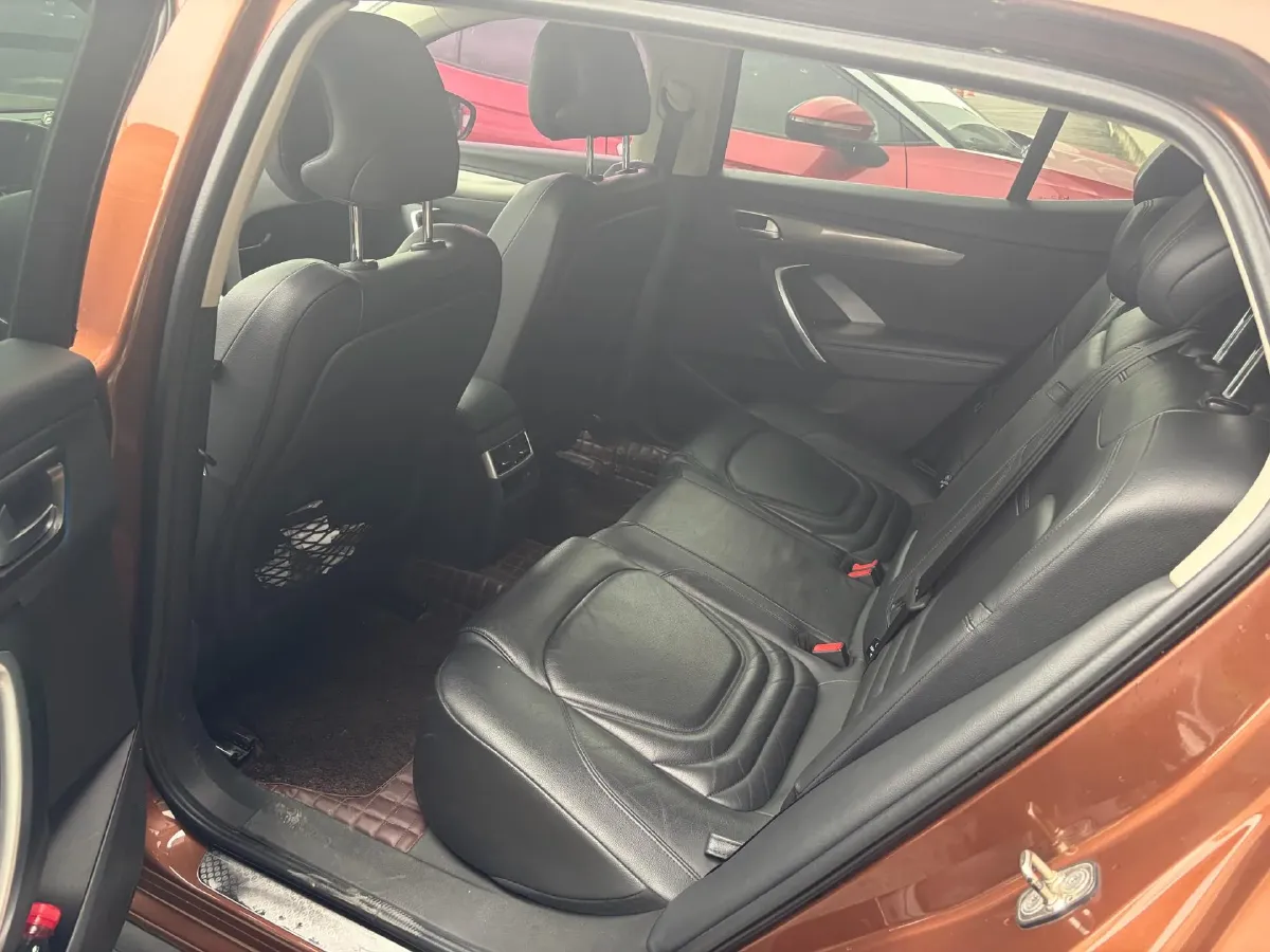 2018 DS 6 1.6T 167HP L4 6AT,autocango,china used car exporter,china ev exporter,chinese used car exporter,chinese used ev exporter