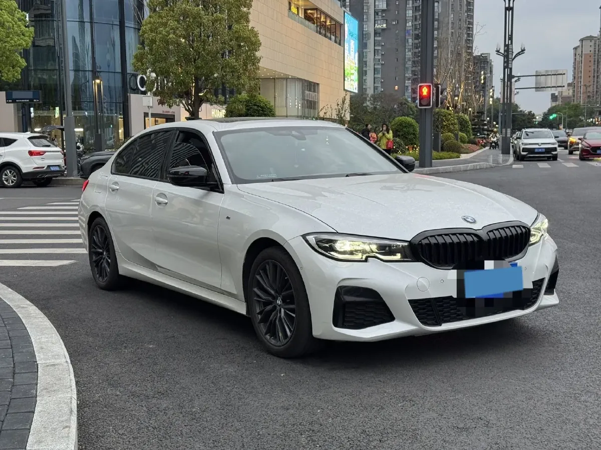 2022 BMW 3 Series 2.0T 184HP L4 8AT,autocango,china used car exporter,china ev exporter,chinese used car exporter,chinese used ev exporter