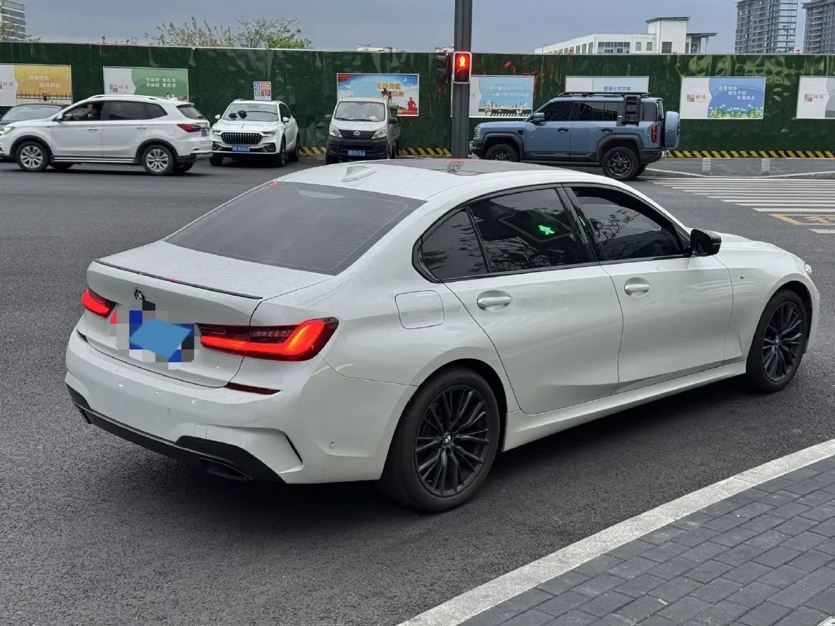 2022 BMW 3 Series 2.0T 184HP L4 8AT,autocango,china used car exporter,china ev exporter,chinese used car exporter,chinese used ev exporter