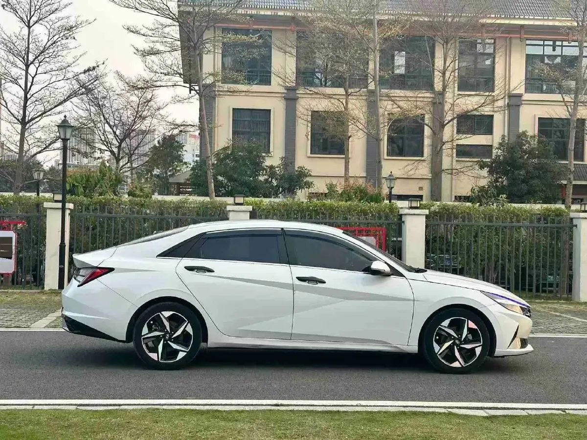 2021 Hyundai Elantra 1.5L 115HP L4 CVT,autocango,china used car exporter,china ev exporter,chinese used car exporter,chinese used ev exporter
