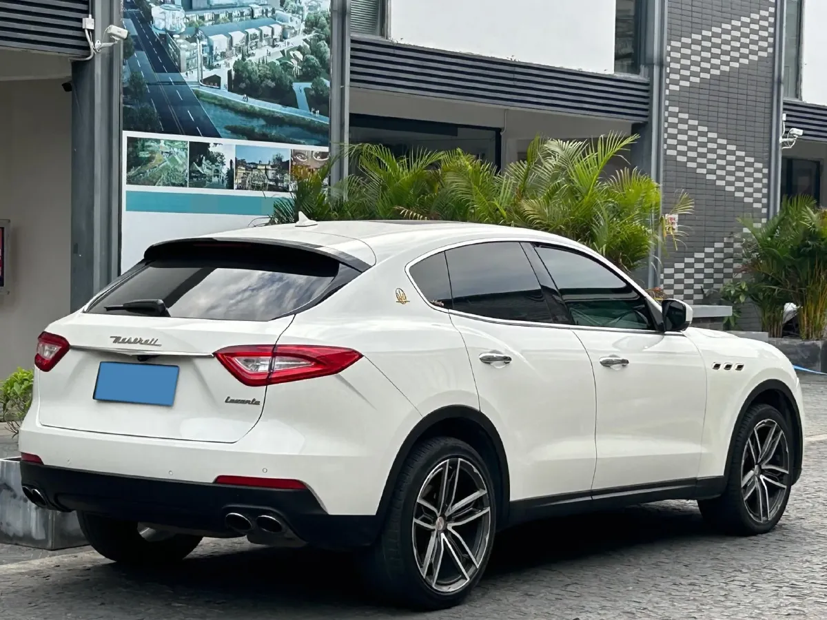 2018 Maserati Levante 3.0T 350HP V6 8AT,autocango,china used car exporter,china ev exporter,chinese used car exporter,chinese used ev exporter