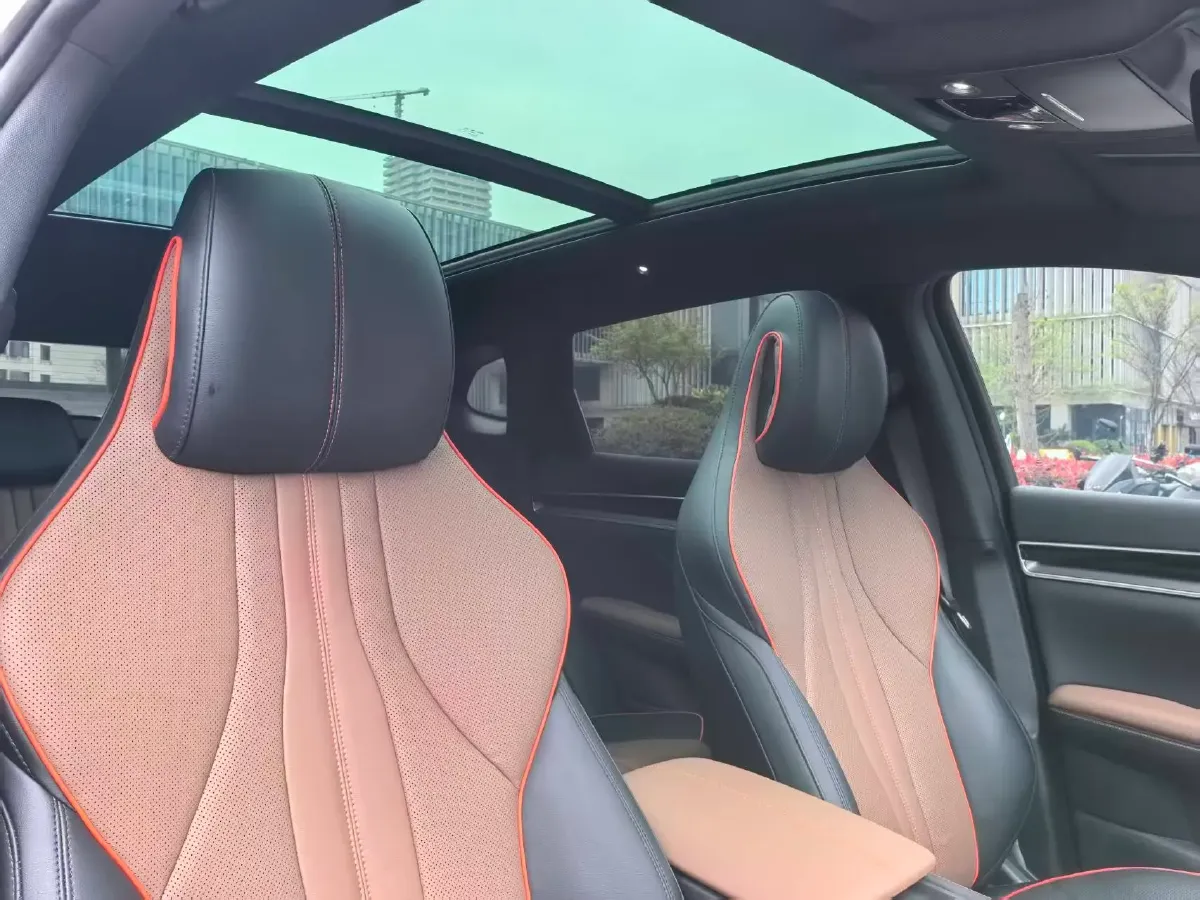 2022 Ford Mondeo 2.0T 238HP L4 8AT,autocango,china used car exporter,china ev exporter,chinese used car exporter,chinese used ev exporter