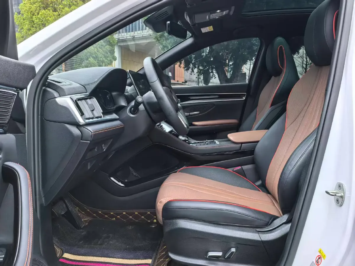 2022 Ford Mondeo 2.0T 238HP L4 8AT,autocango,china used car exporter,china ev exporter,chinese used car exporter,chinese used ev exporter